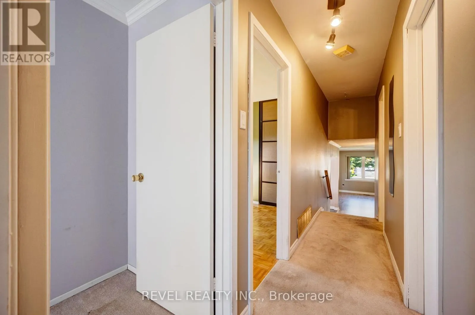 44 MARBLEHEAD CRESCENT