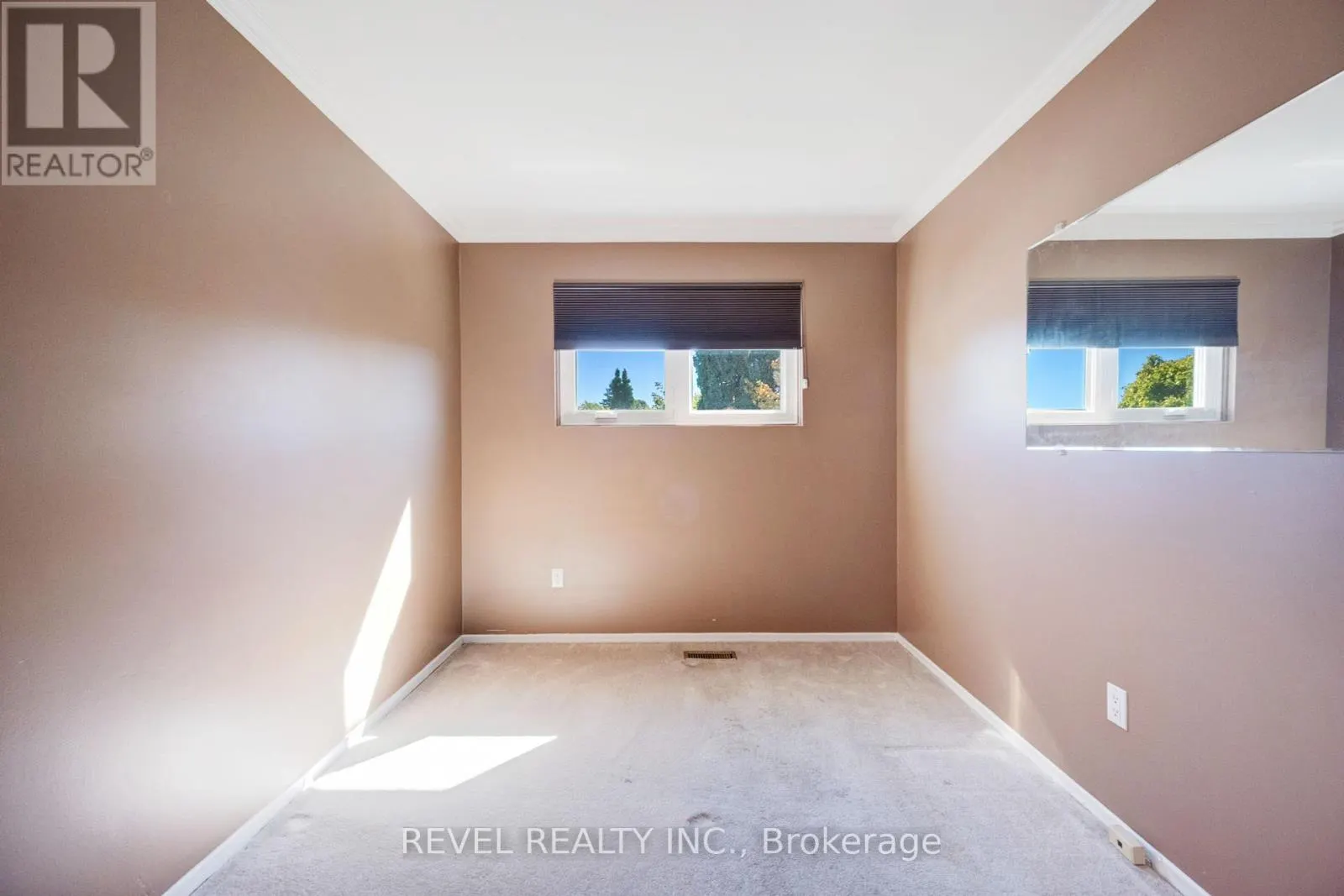44 MARBLEHEAD CRESCENT