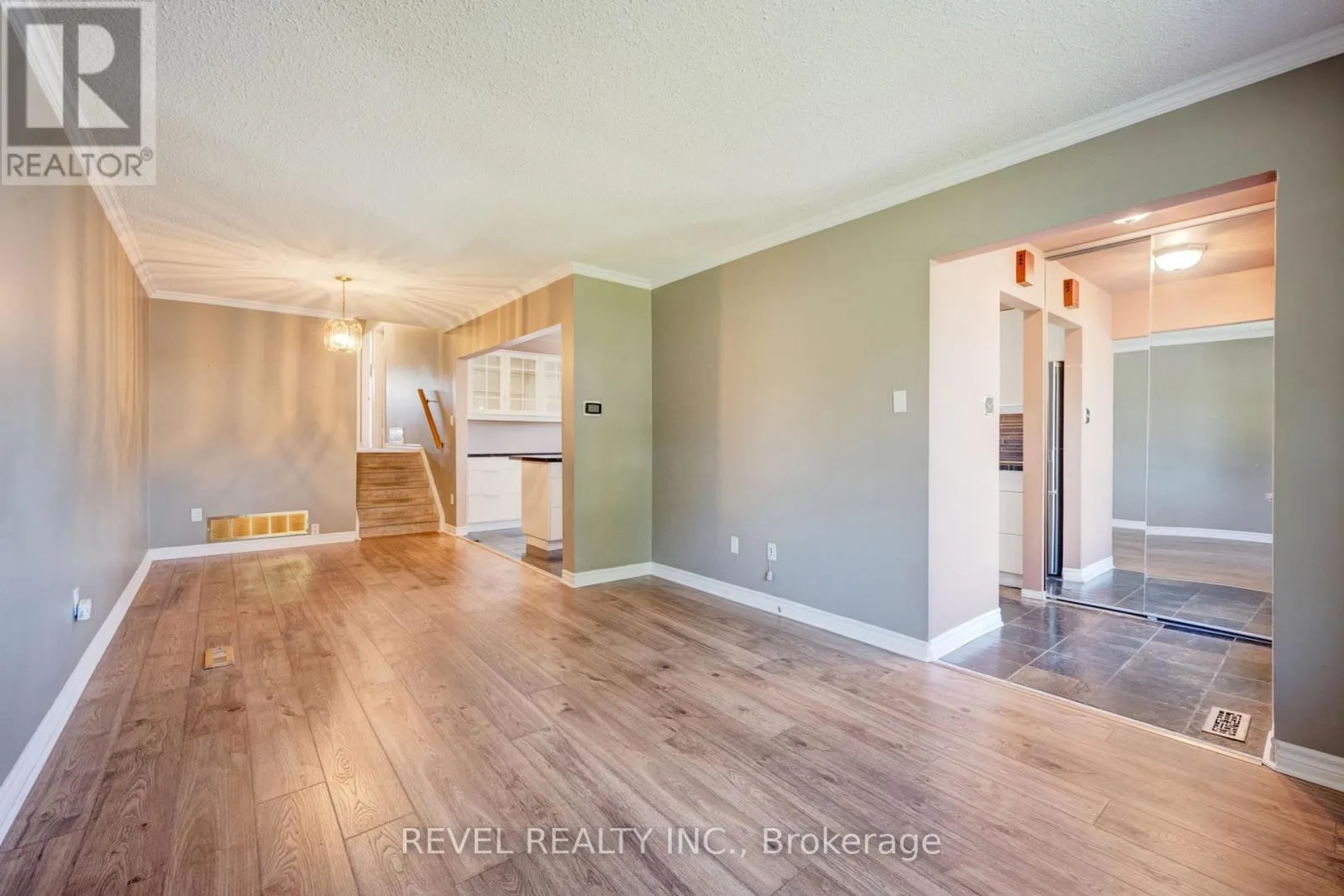 44 MARBLEHEAD CRESCENT