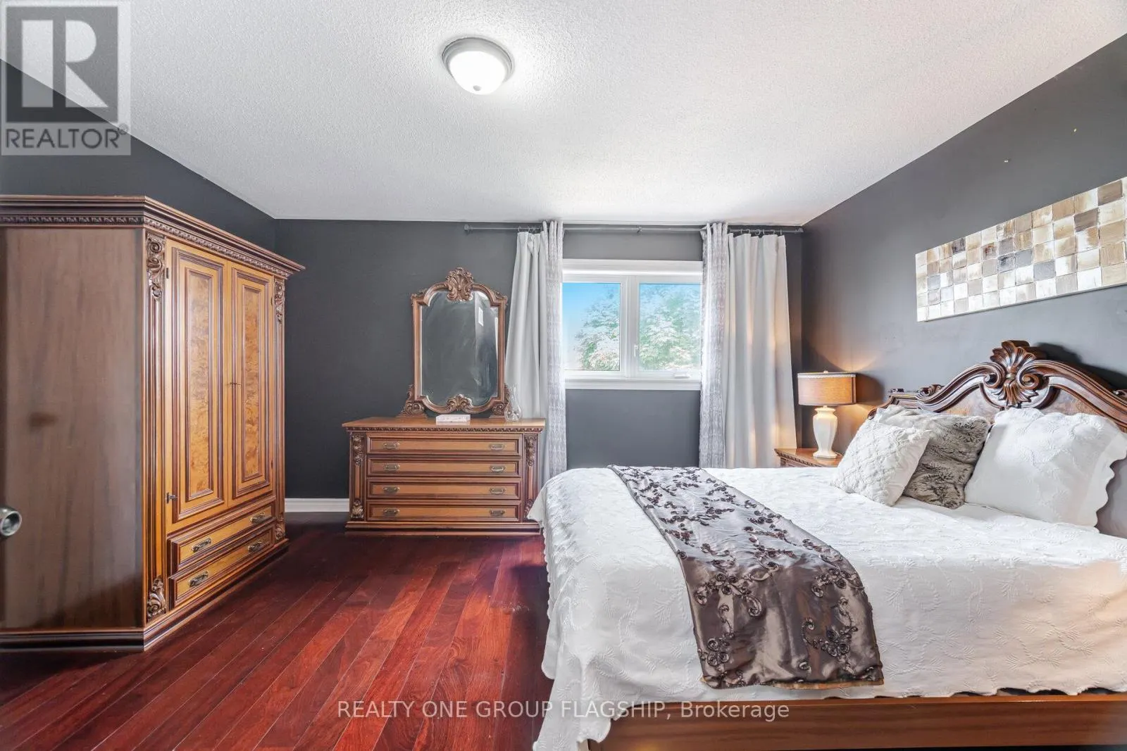 7267 WINDBREAK COURT