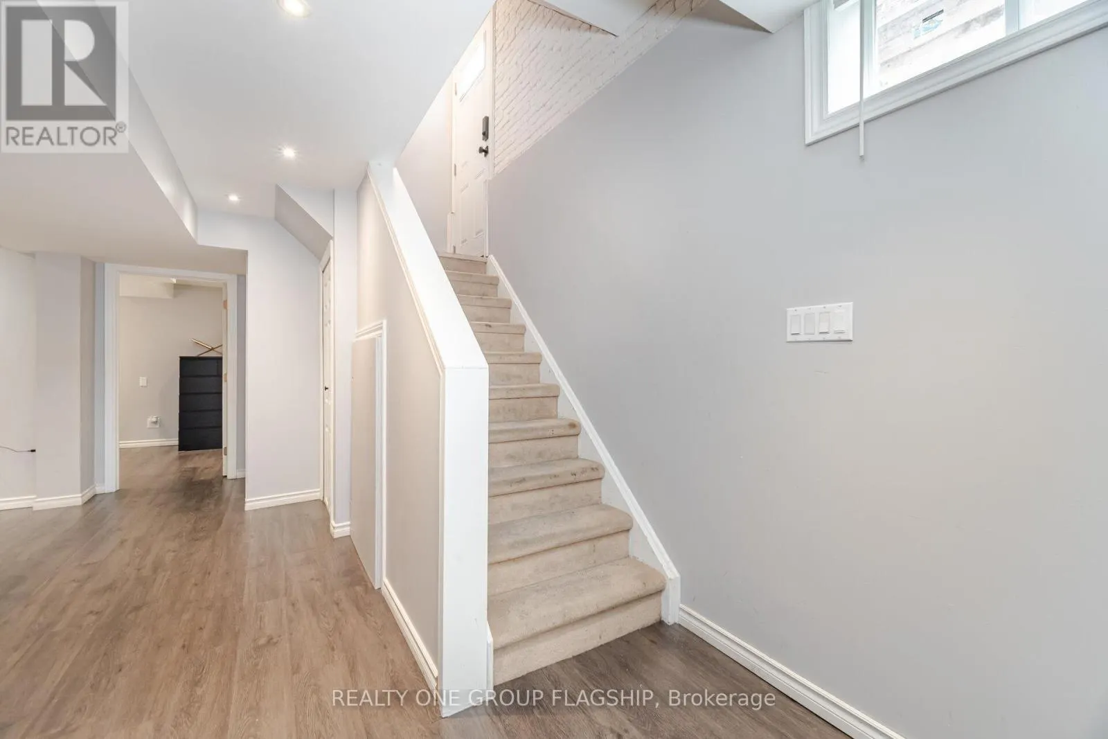 7267 WINDBREAK COURT