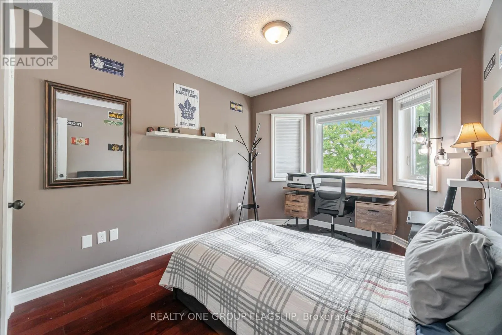 7267 WINDBREAK COURT