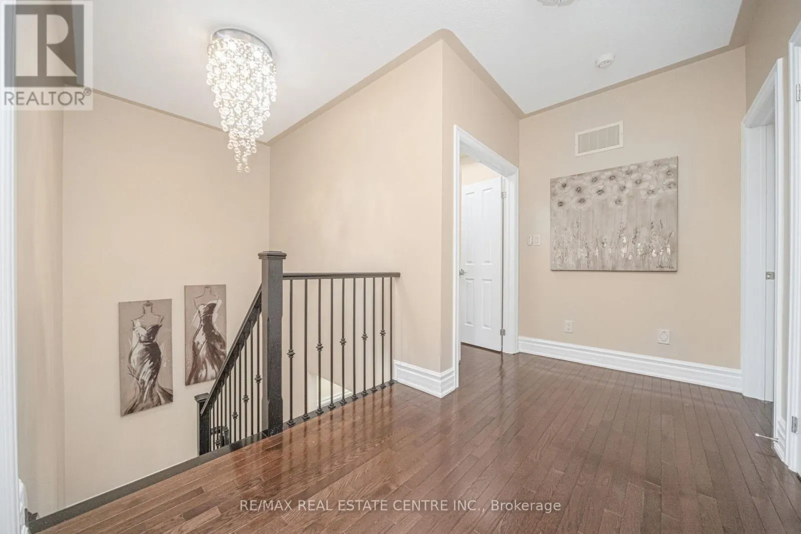 15 INTERLACKEN DRIVE