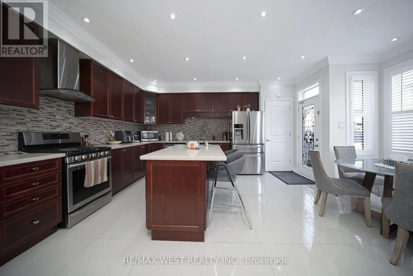 43 SWANTON ROAD