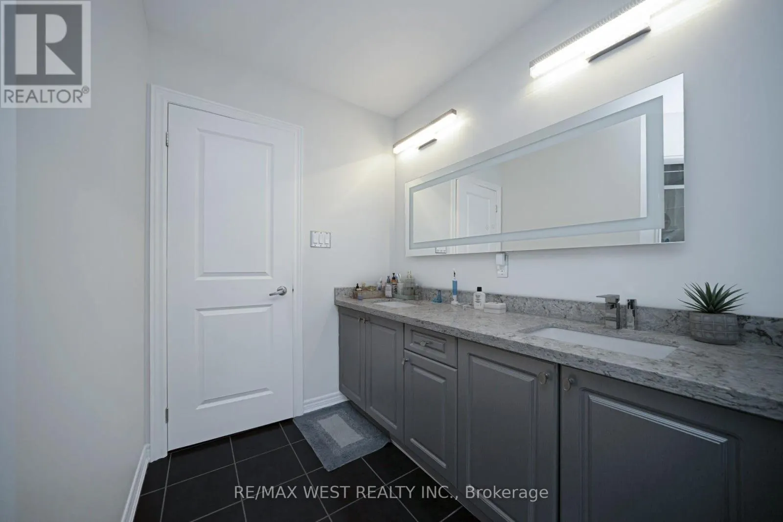 43 SWANTON ROAD