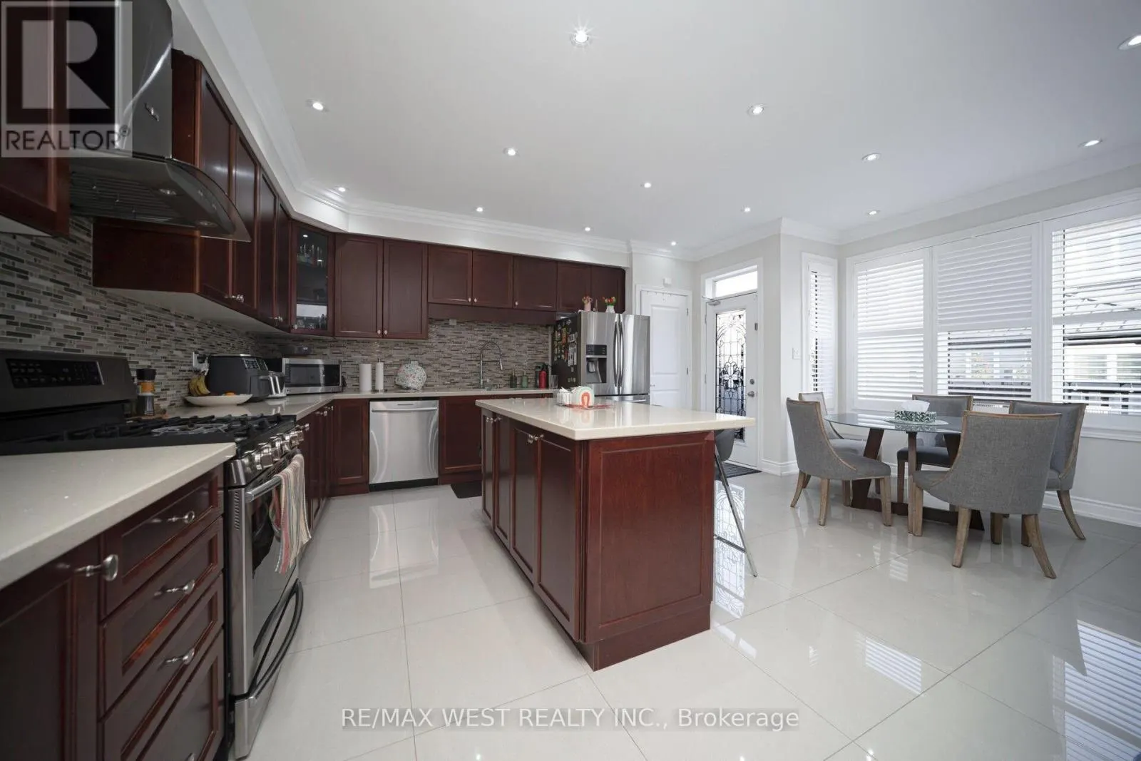 43 SWANTON ROAD