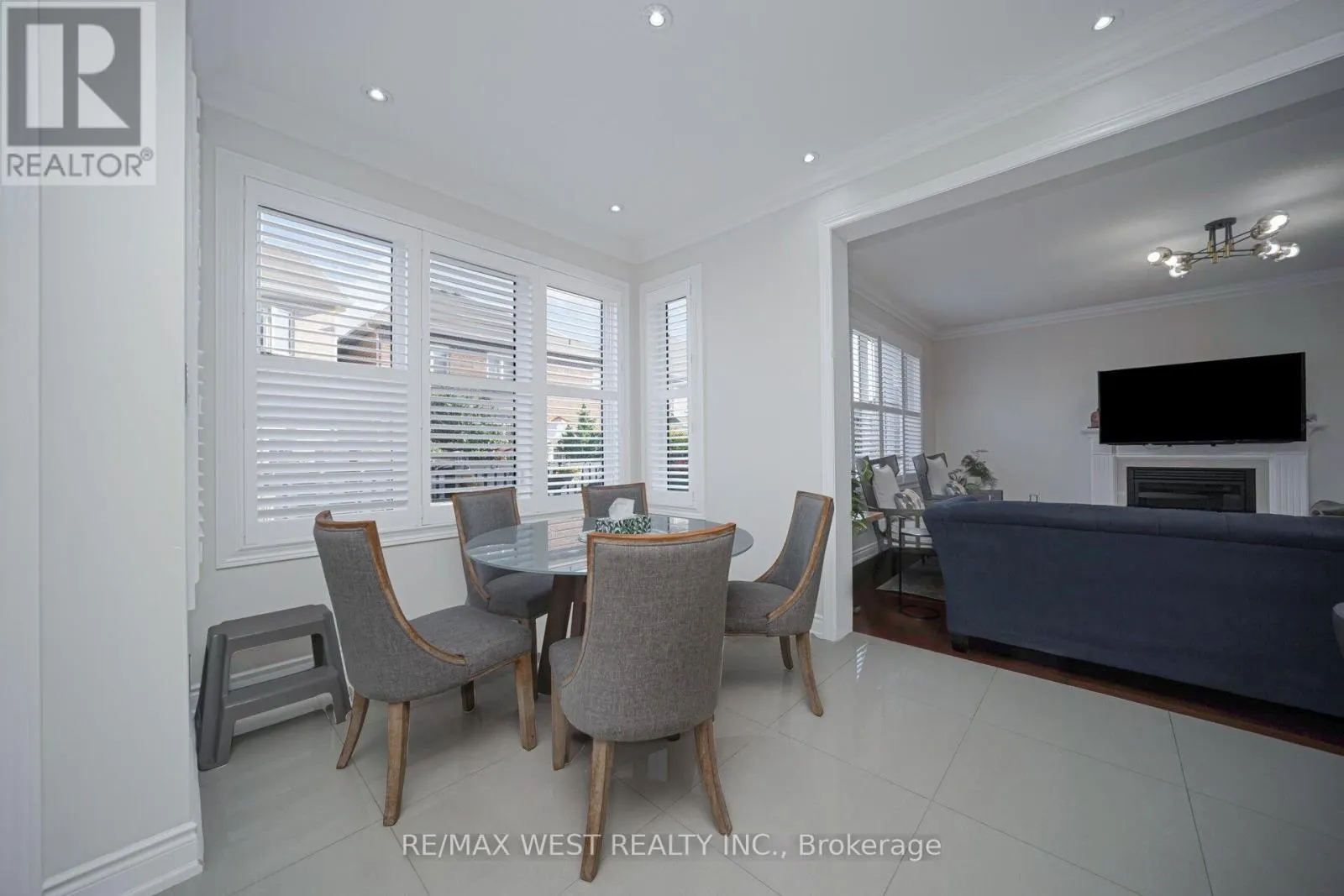 43 SWANTON ROAD