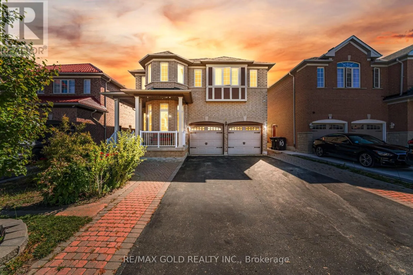 8 GORERIDGE CRESCENT