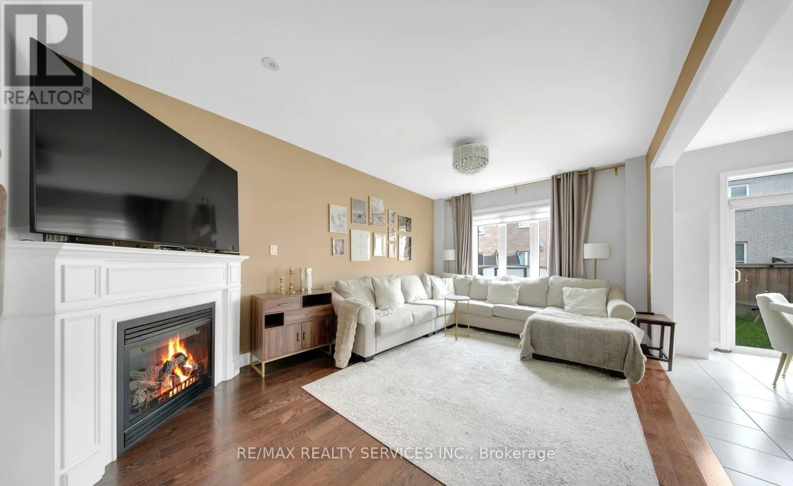 12 GOODSWAY TRAIL
