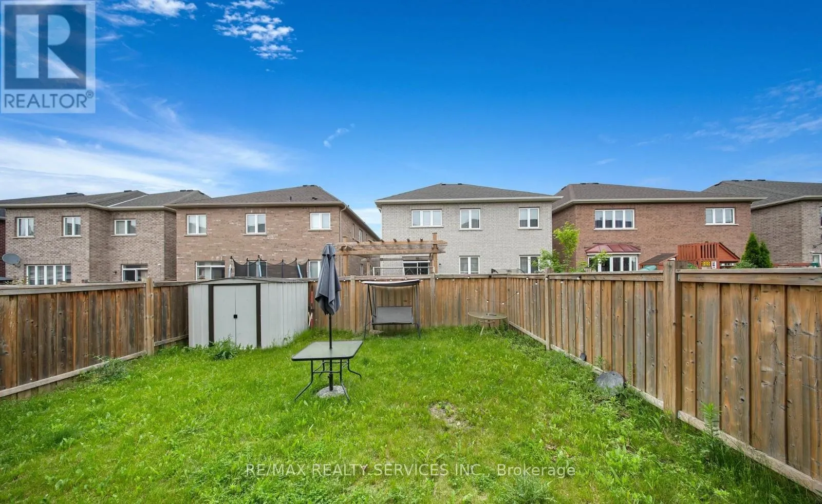 12 GOODSWAY TRAIL