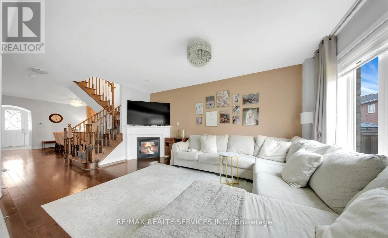 12 GOODSWAY TRAIL