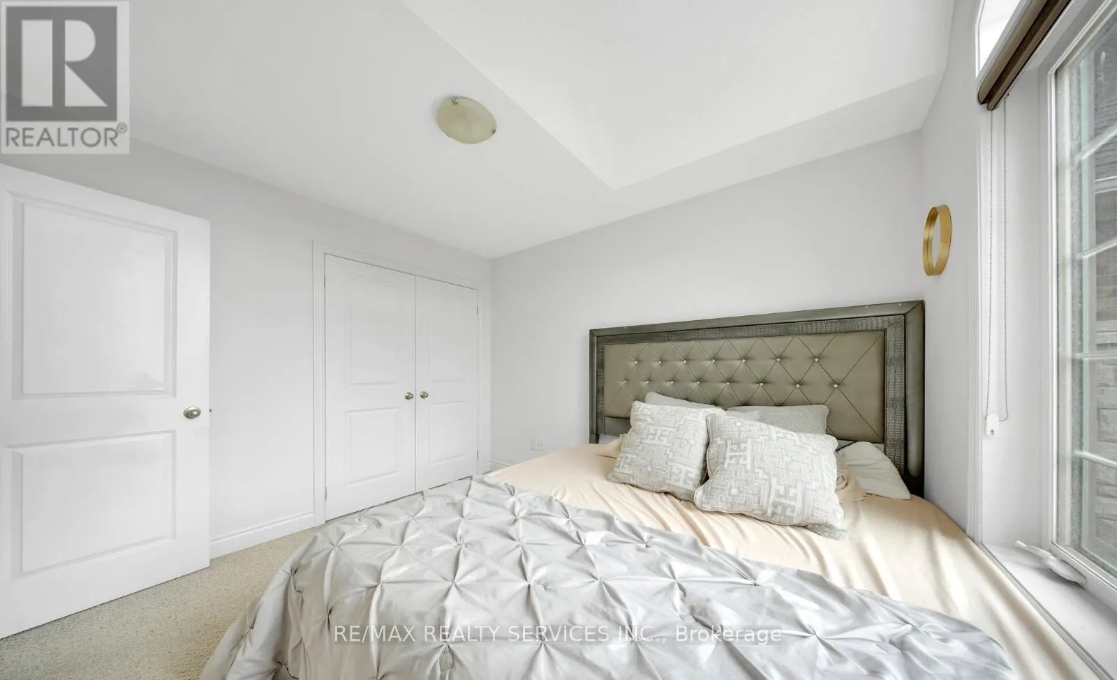 12 GOODSWAY TRAIL