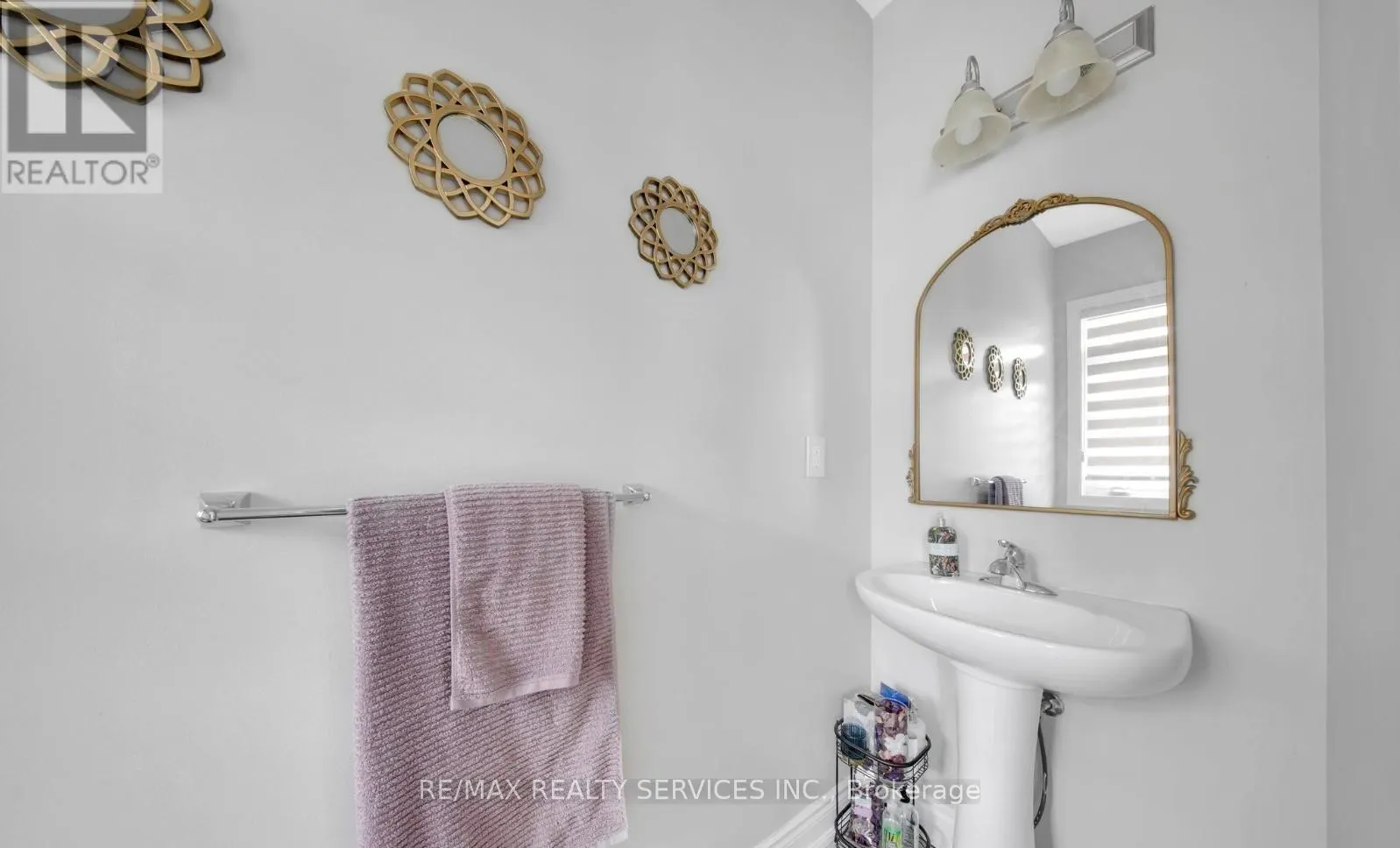 12 GOODSWAY TRAIL
