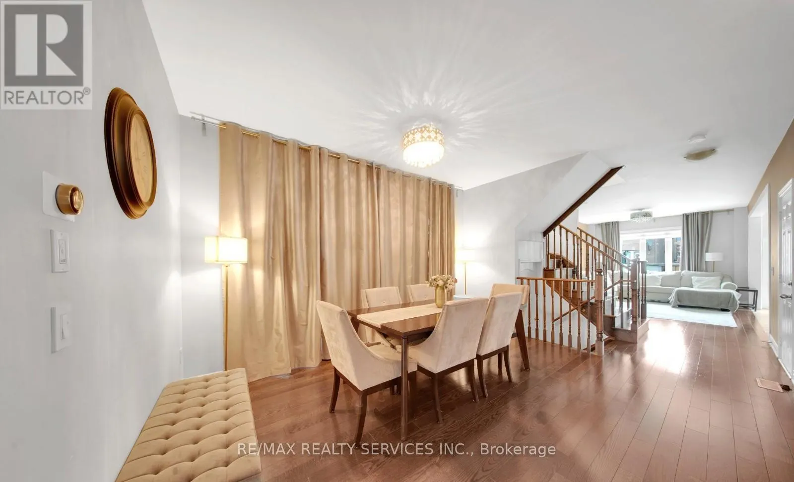 12 GOODSWAY TRAIL