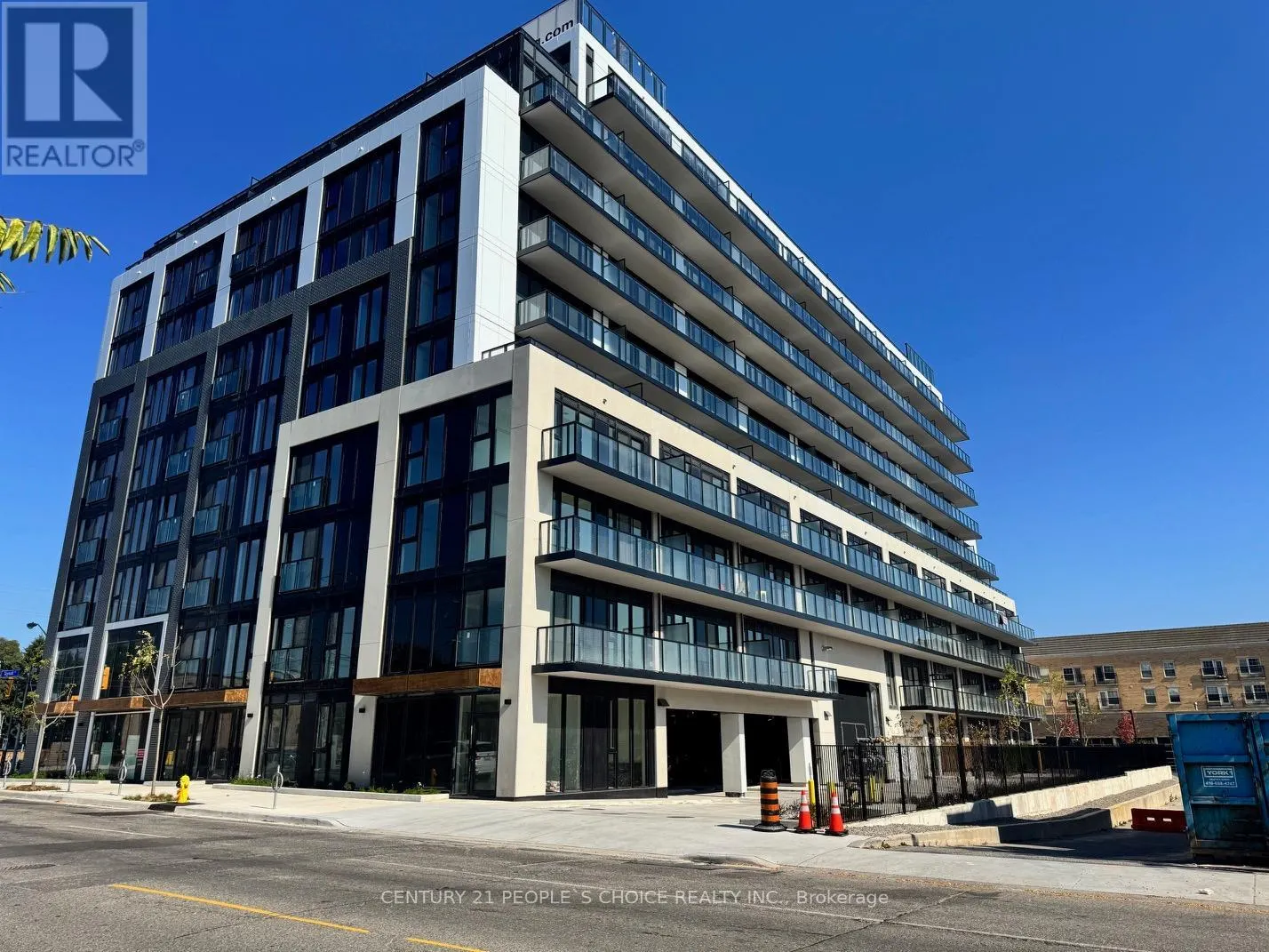 615 - 801 THE QUEENSWAY