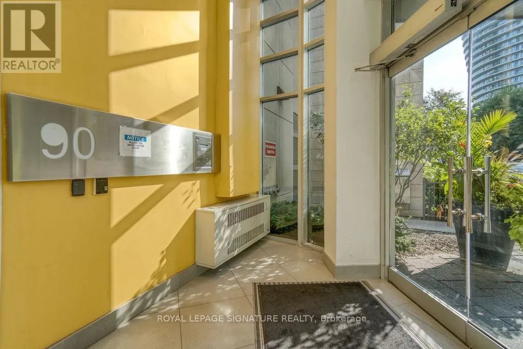 709 - 90 ABSOLUTE AVENUE
