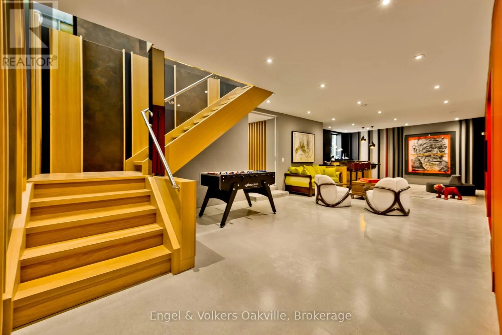 1516 DUNCAN ROAD