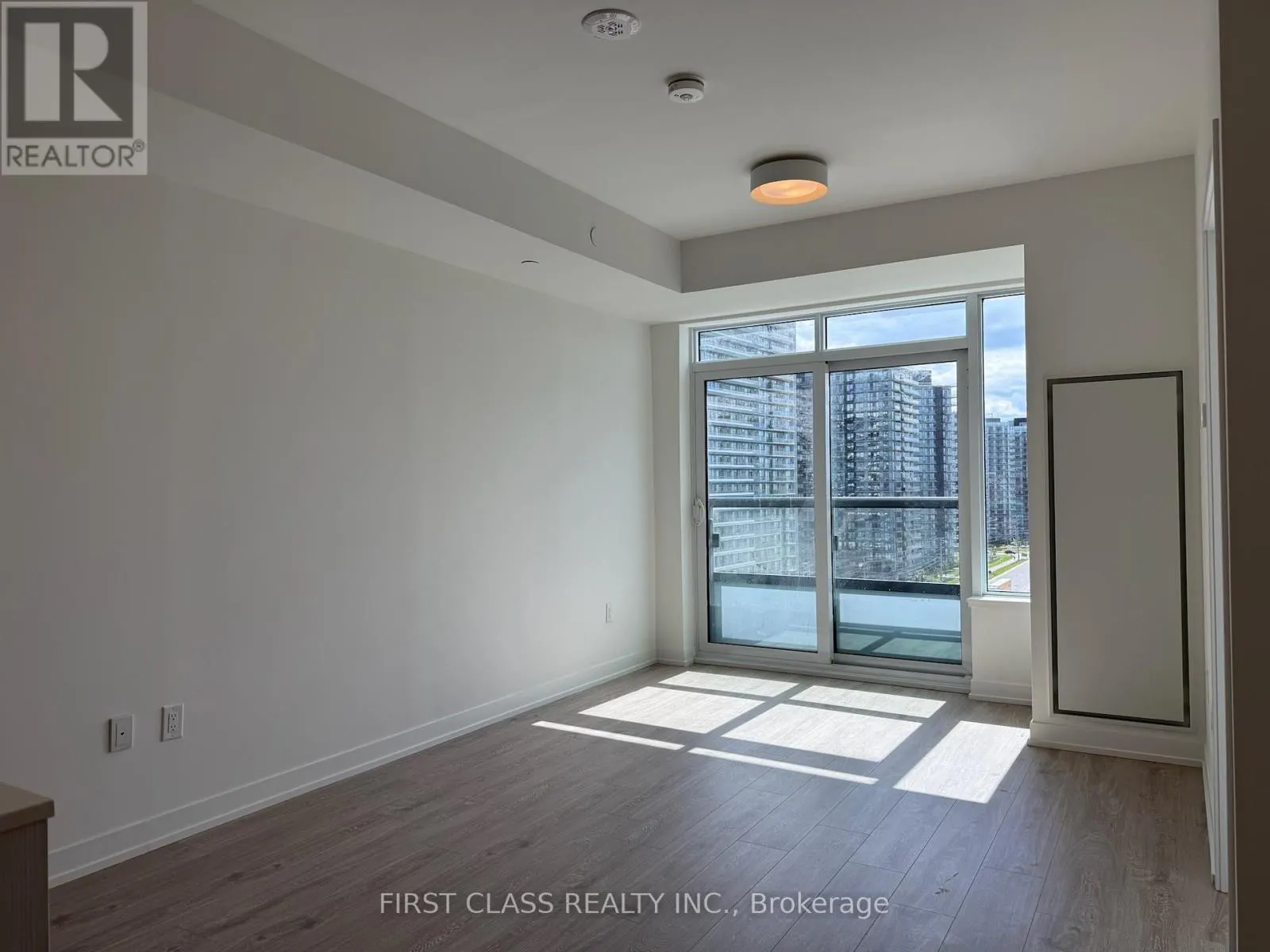 1317 - 2485 EGLINTON AVENUE W