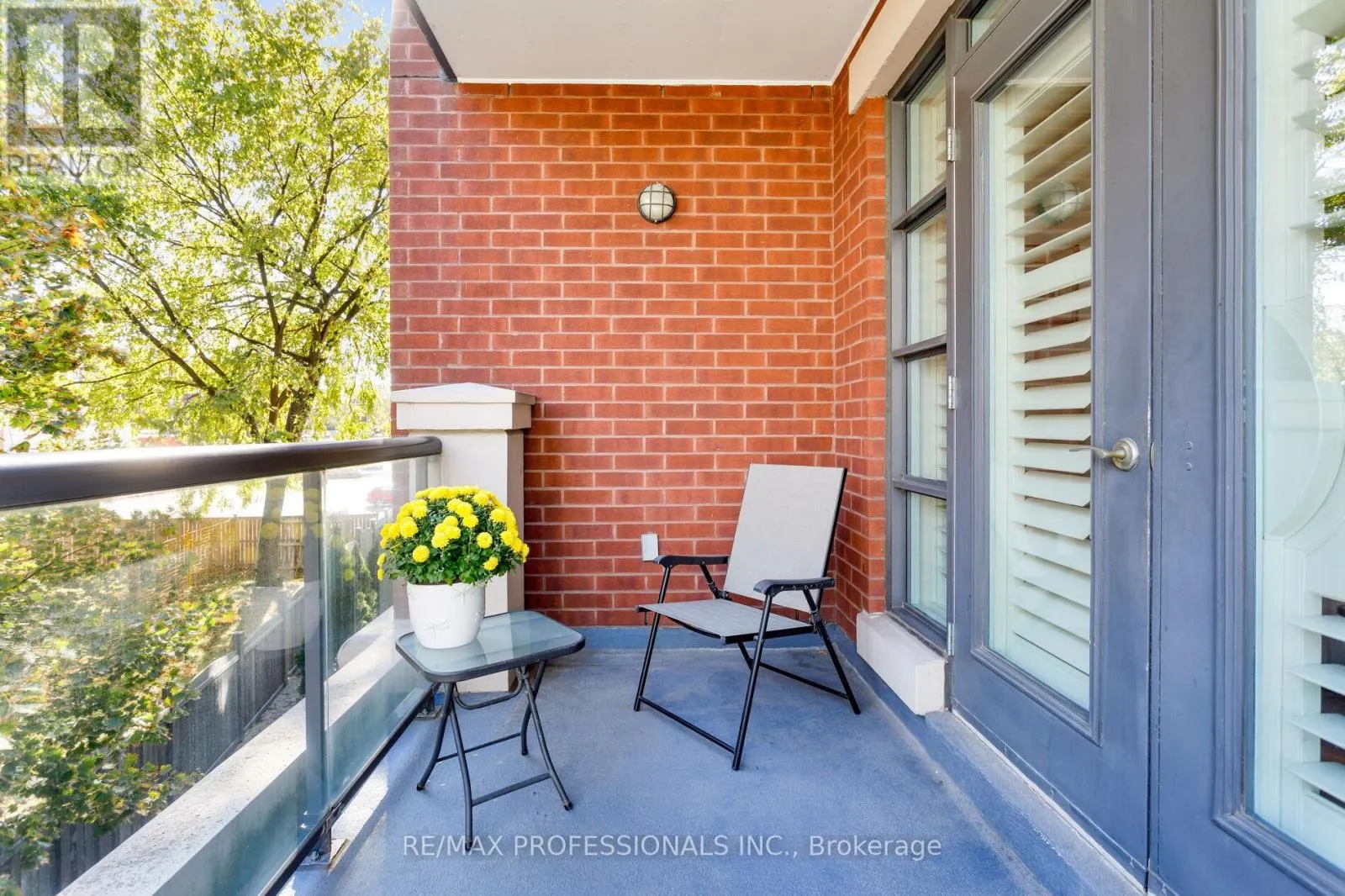 311 - 9 BURNHAMTHORPE CRESCENT