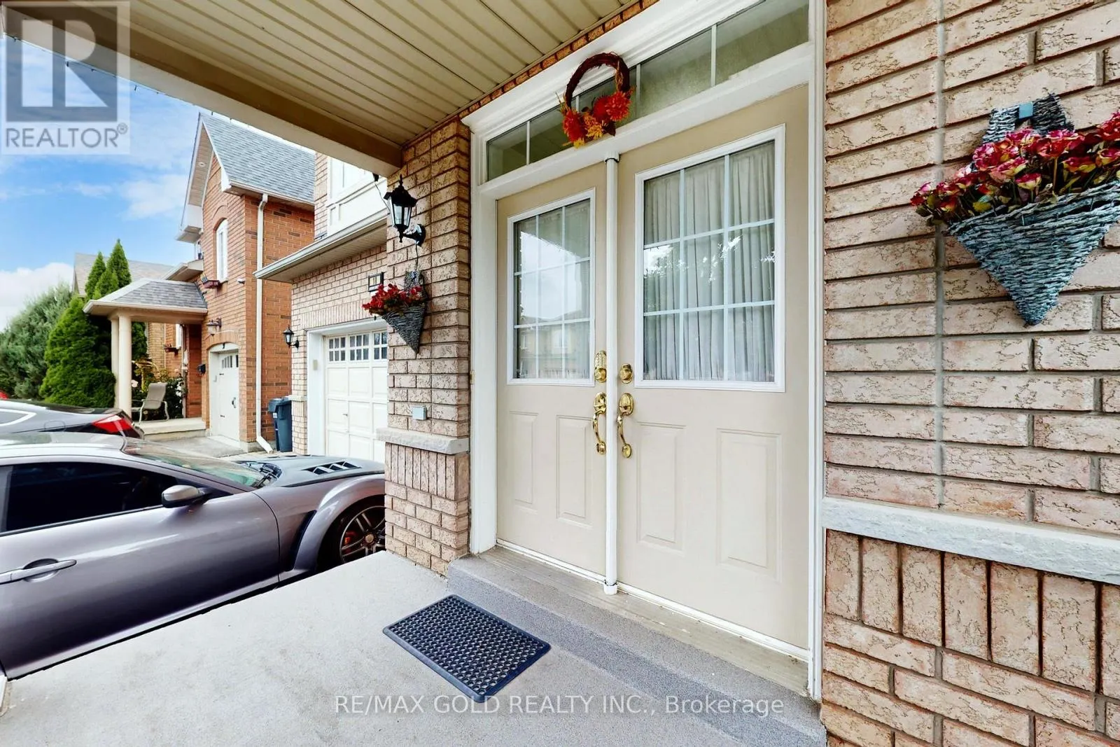 18 THIMBLEBERRY STREET