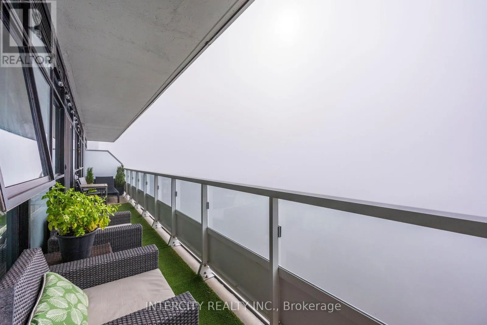 2605 - 251 MANITOBA STREET