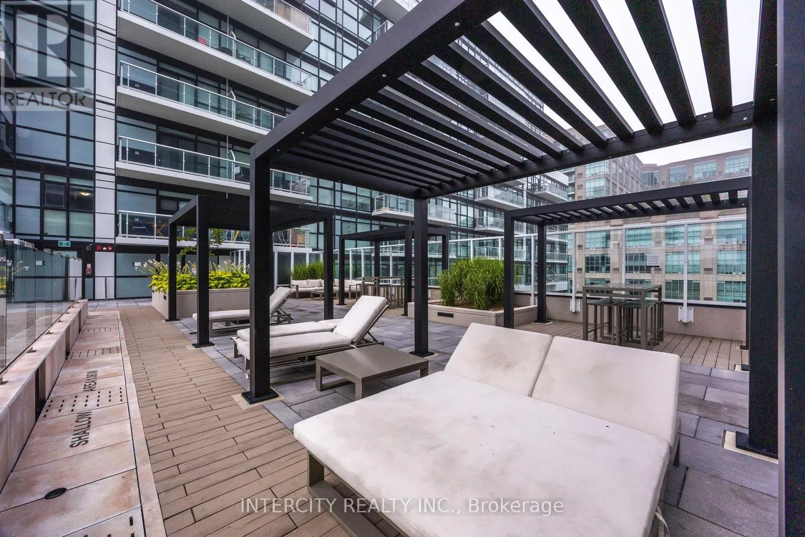 2605 - 251 MANITOBA STREET
