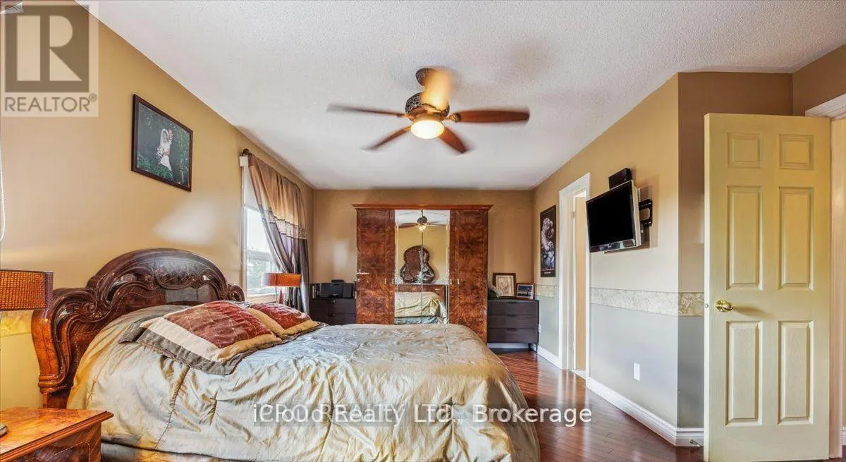 36 PACIFIC WIND CRESCENT