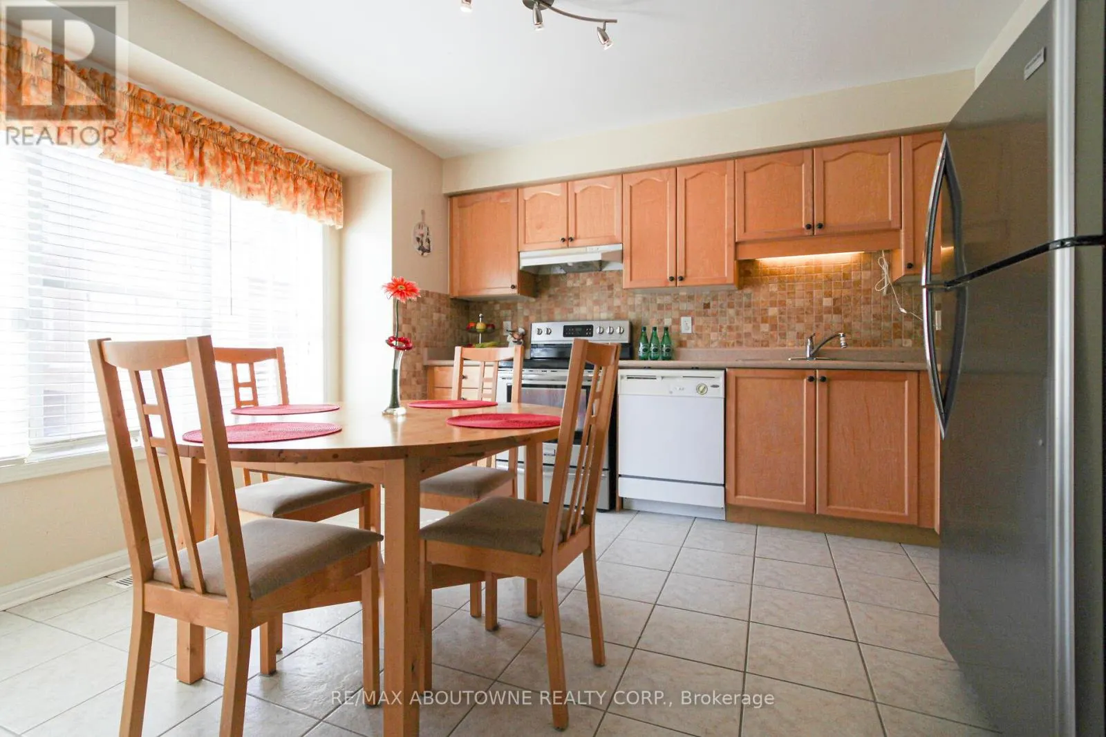 327 - 3030 BREAKWATER COURT
