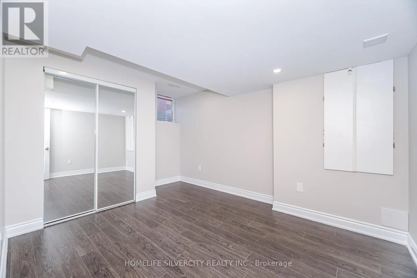 105 AYLESBURY DRIVE