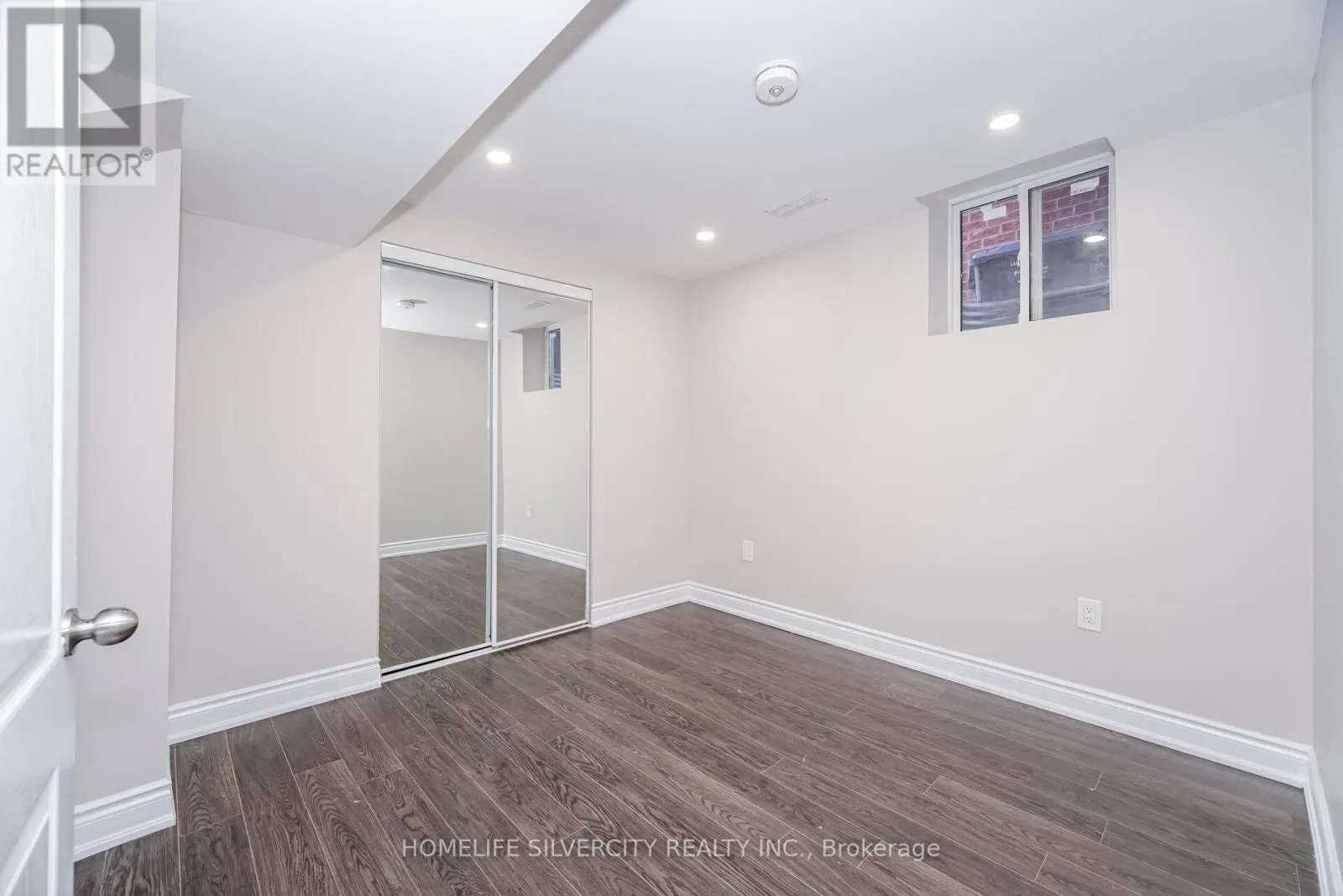 105 AYLESBURY DRIVE