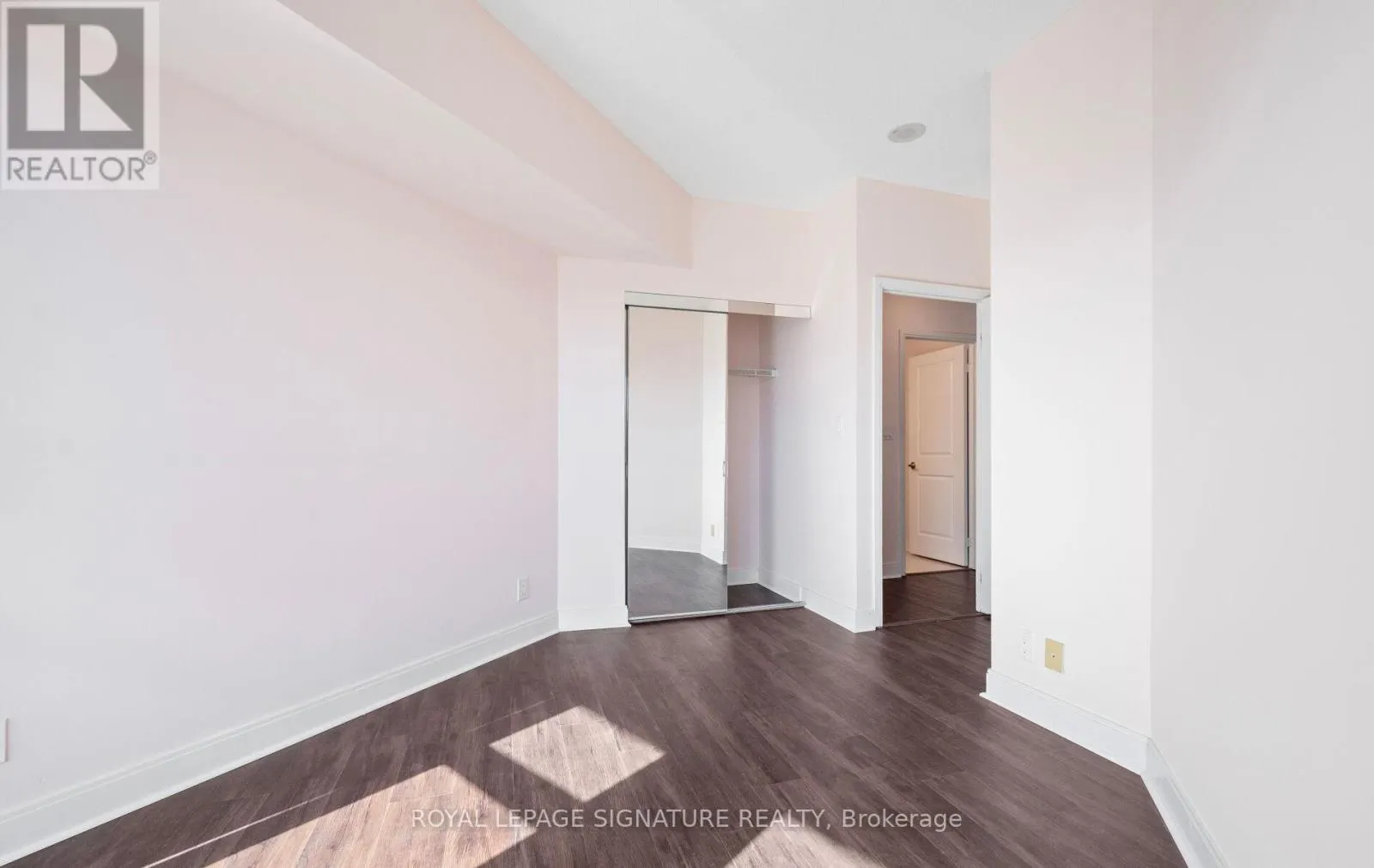 1903 - 60 ABSOLUTE AVENUE