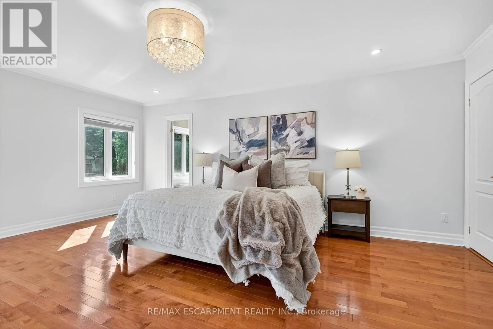 1262 MISSISSAUGA ROAD