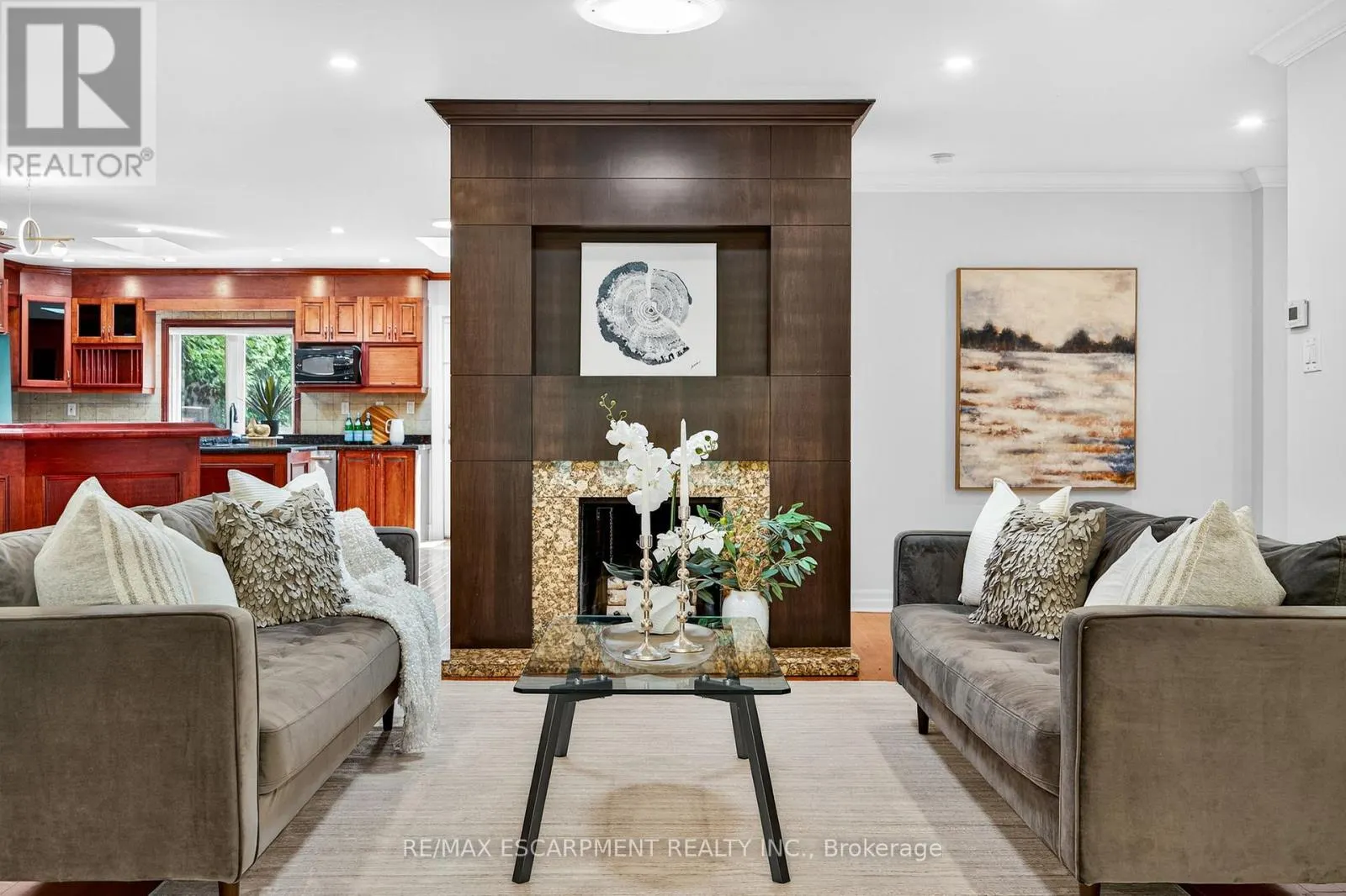1262 MISSISSAUGA ROAD