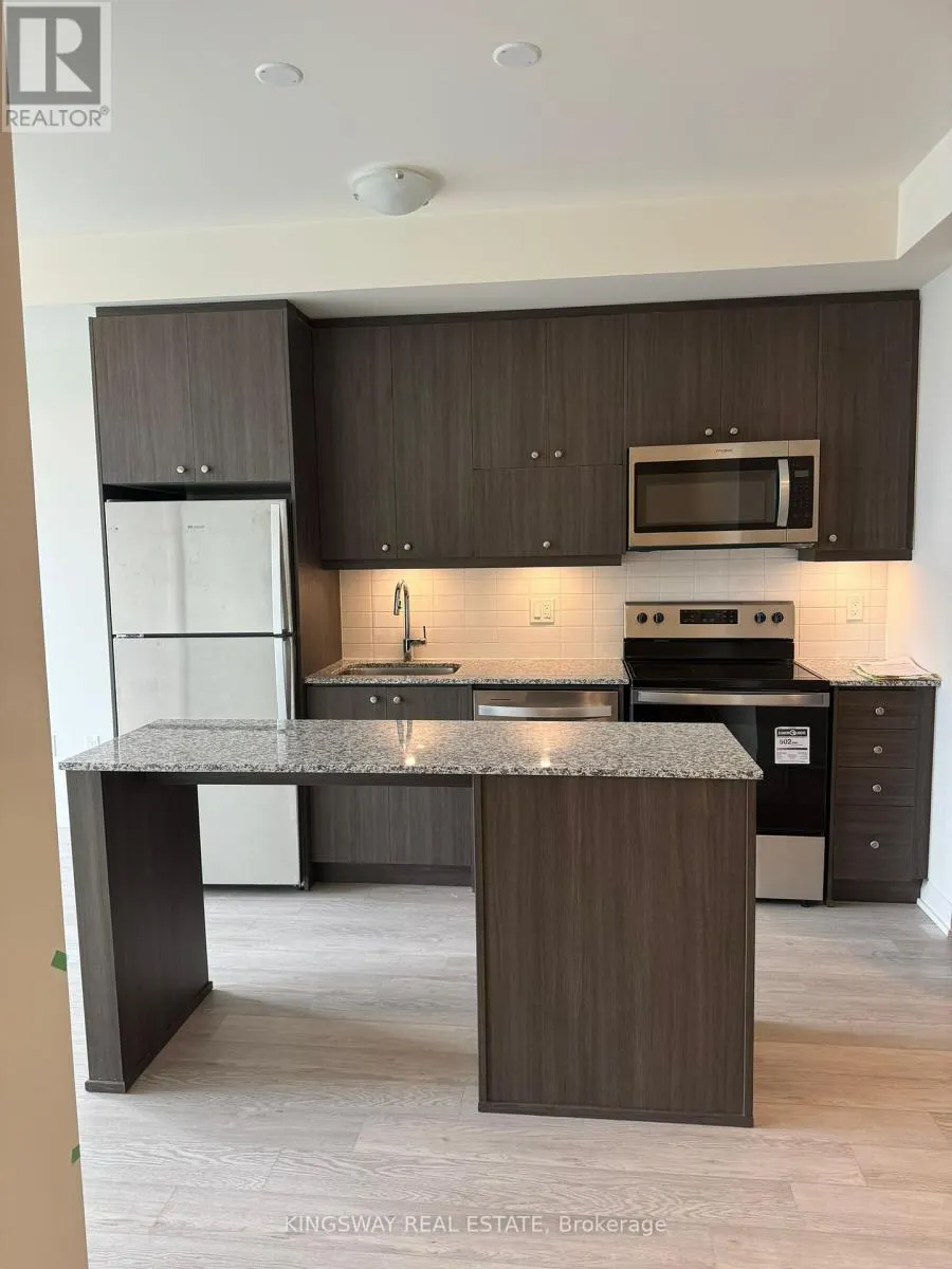 804 - 1415 DUNDAS STREET E