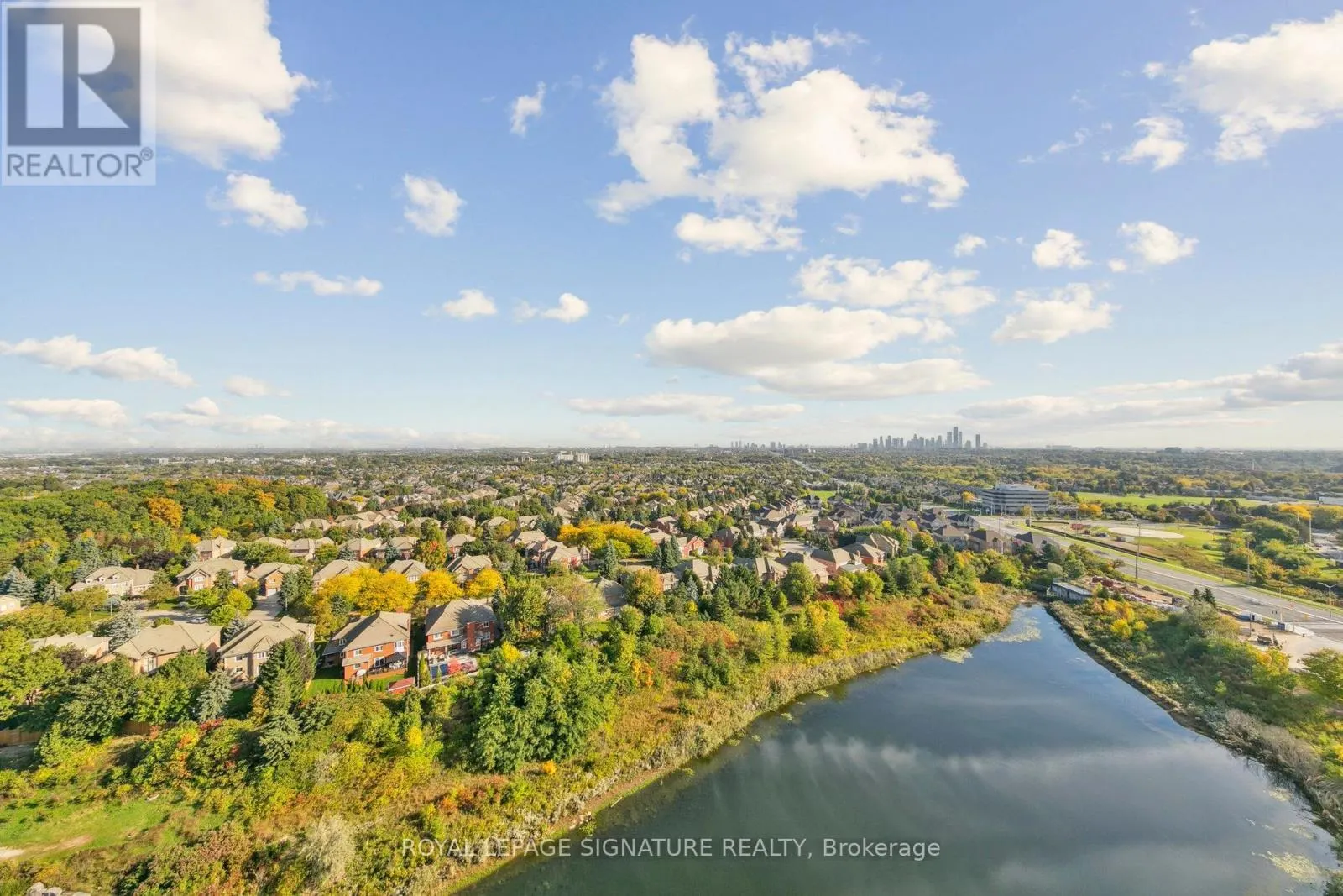 1710 - 2495 EGLINTON AVENUE W