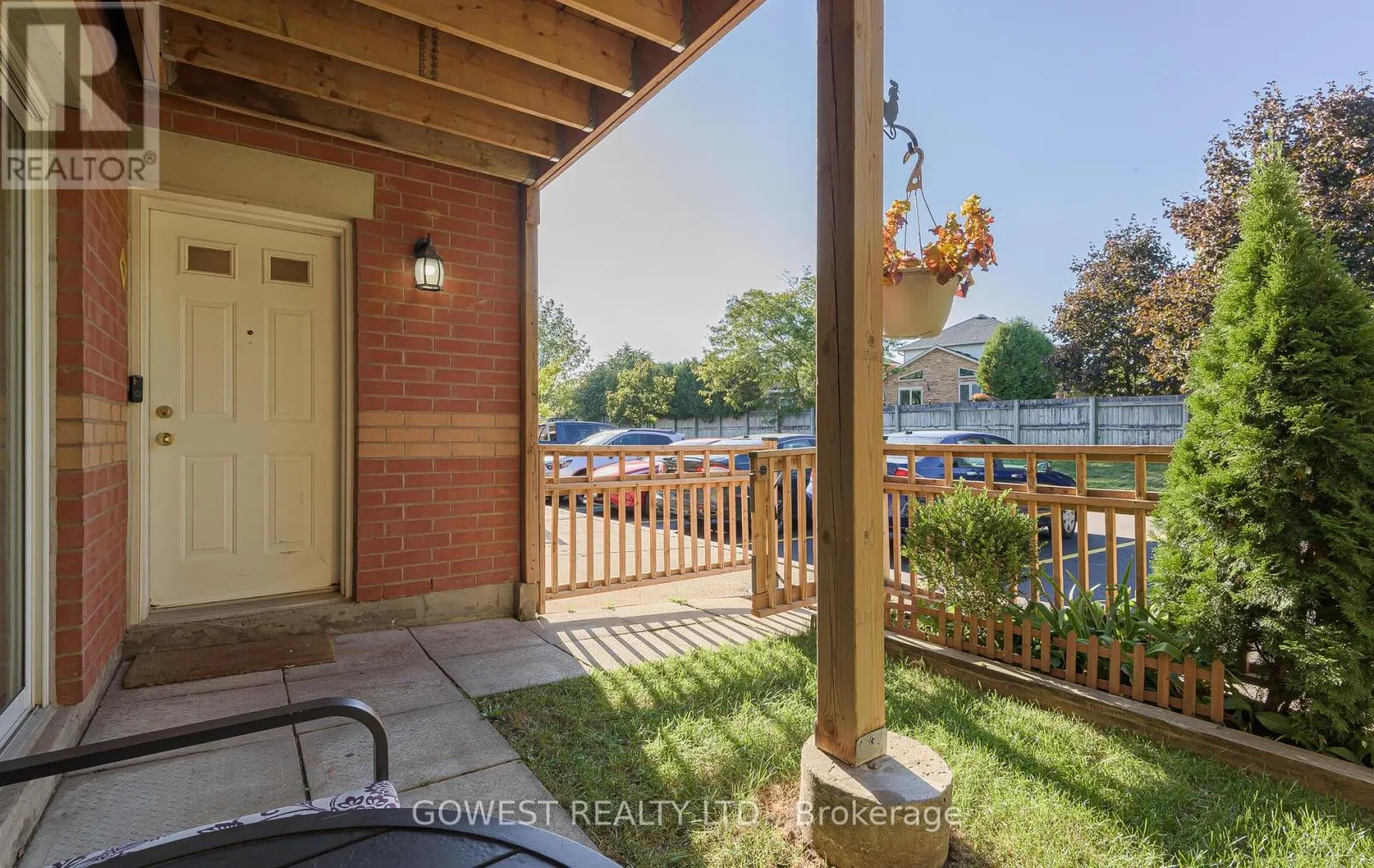 1202 - 4140 FOXWOOD DRIVE