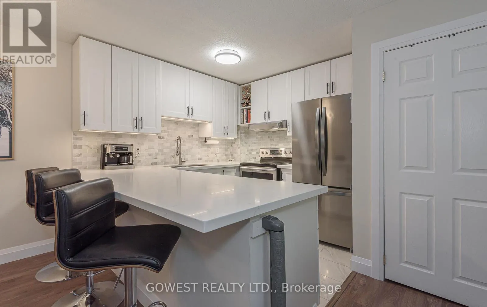 1202 - 4140 FOXWOOD DRIVE