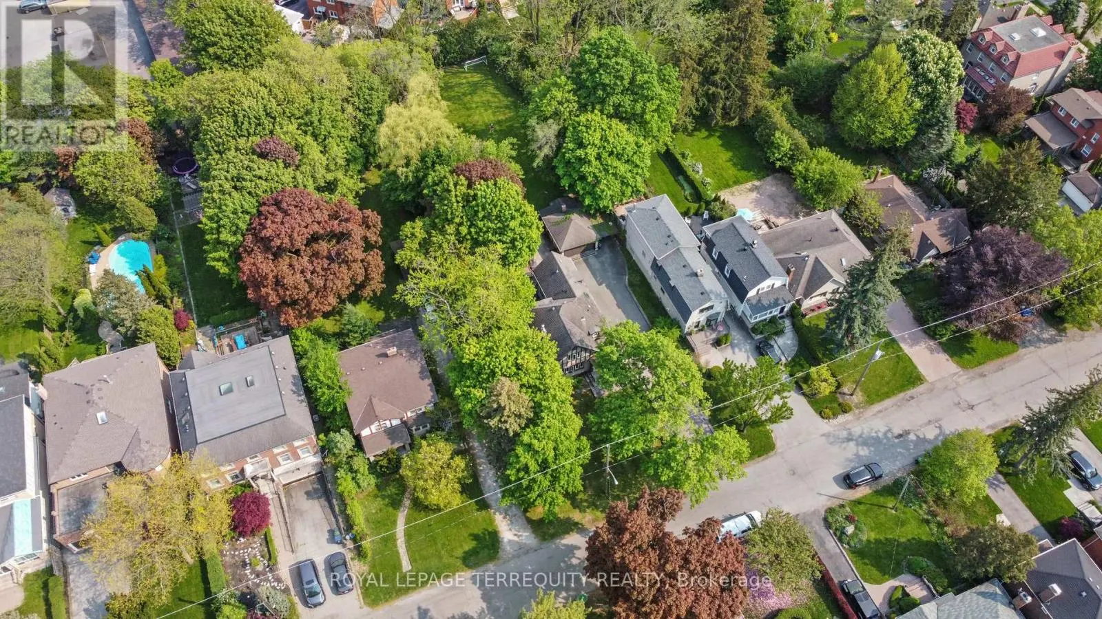 65 BURNHAMTHORPE CRESCENT