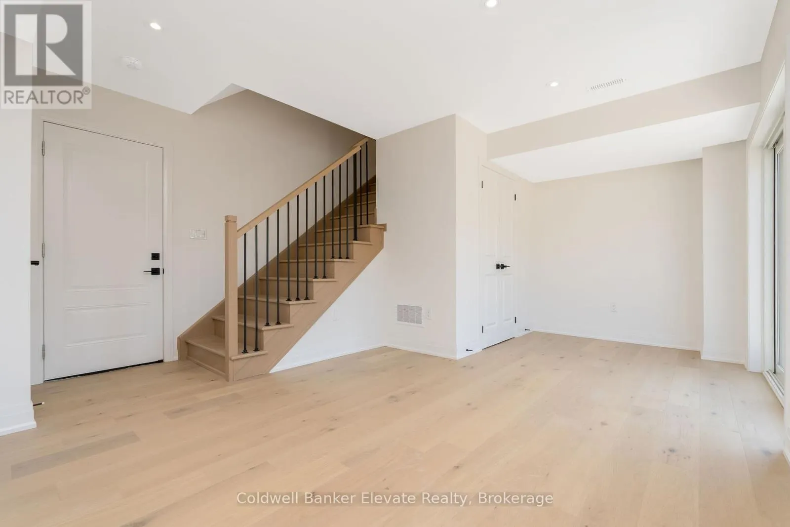 72 WINDTREE WAY