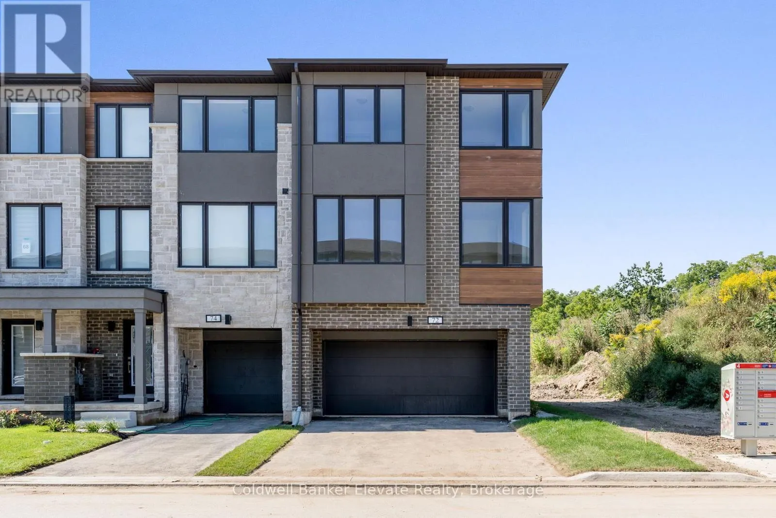 72 WINDTREE WAY