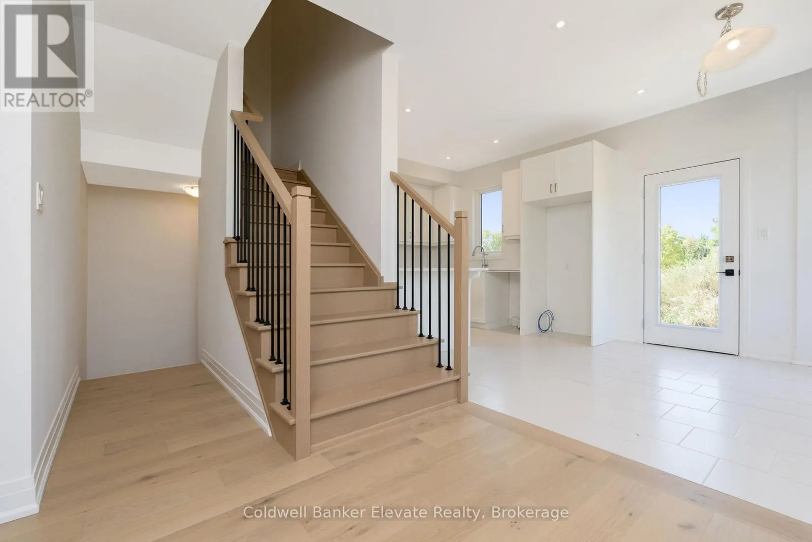 72 WINDTREE WAY