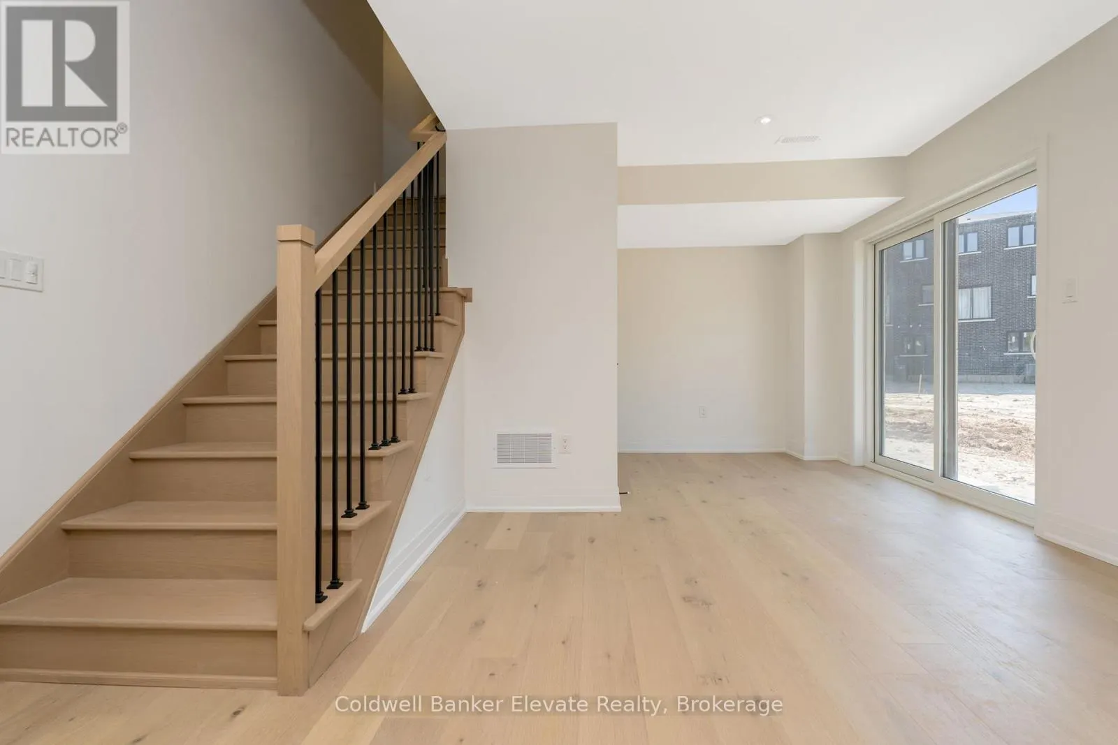 72 WINDTREE WAY