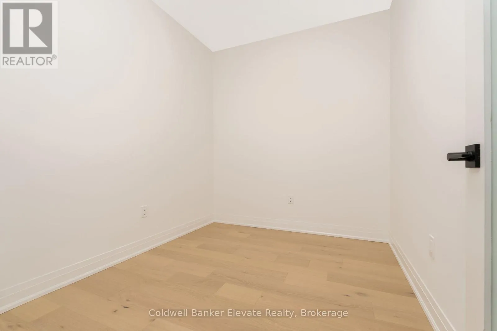 72 WINDTREE WAY