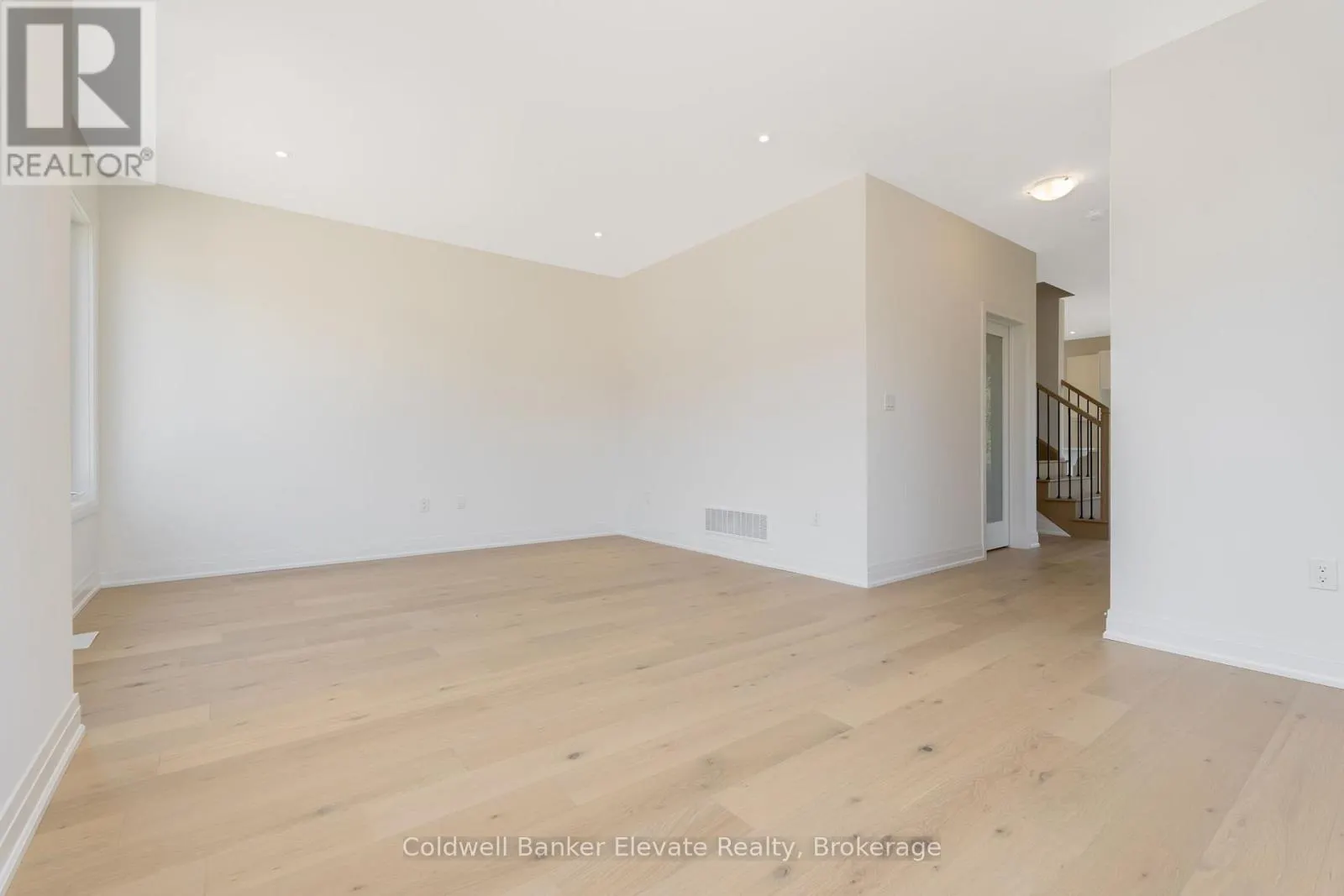 72 WINDTREE WAY