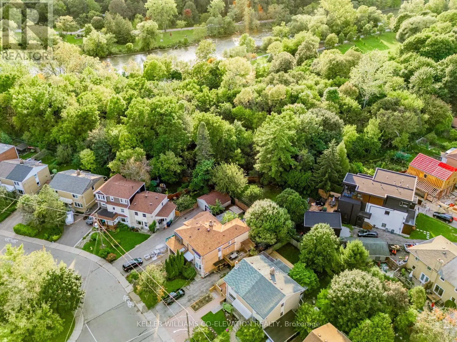 54 PASADENA GARDENS