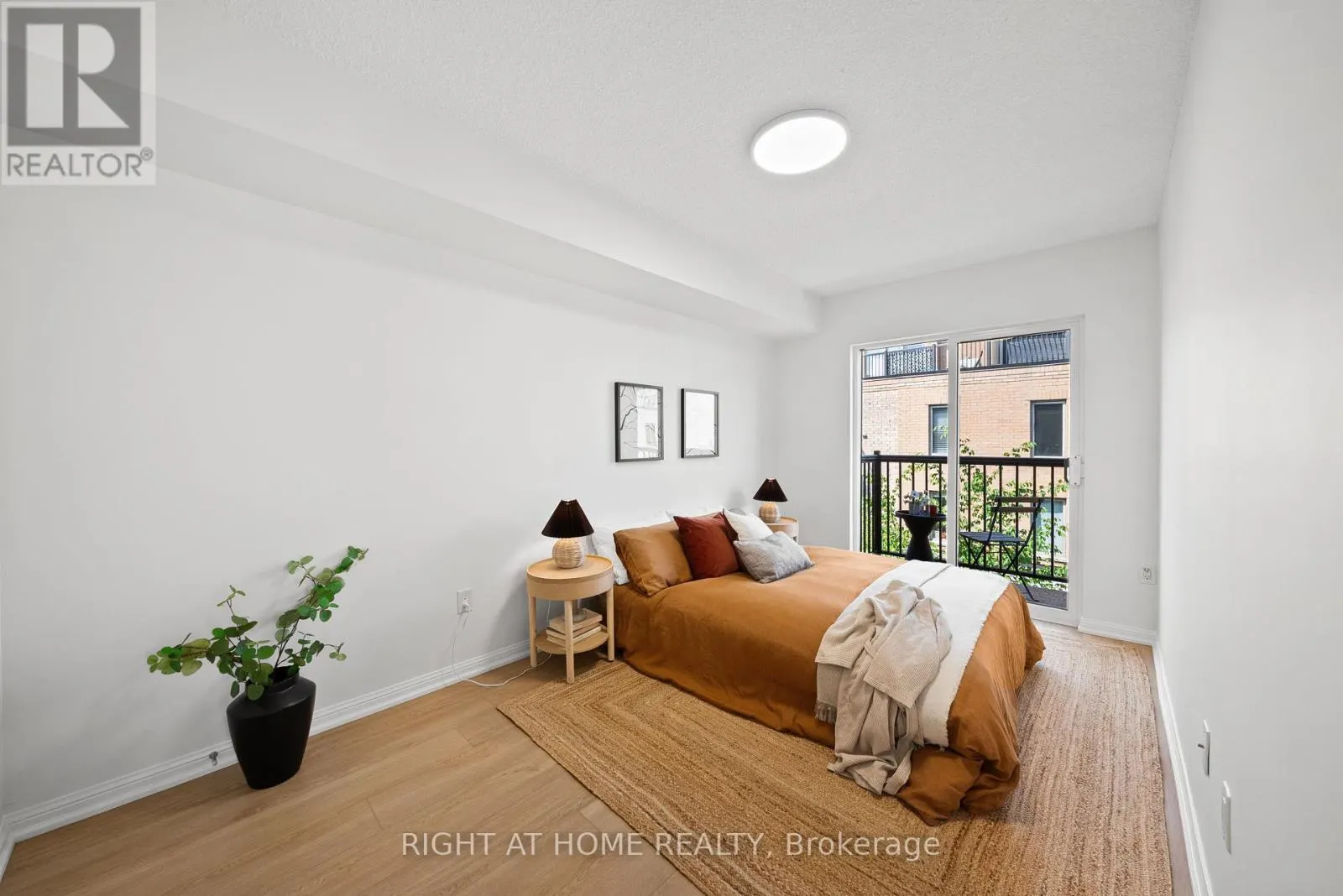 229 - 11 FOUNDRY AVENUE