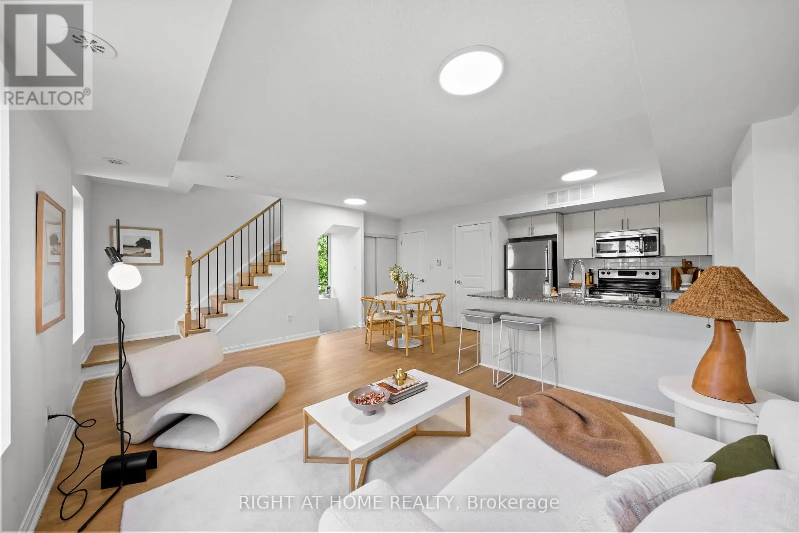 229 - 11 FOUNDRY AVENUE