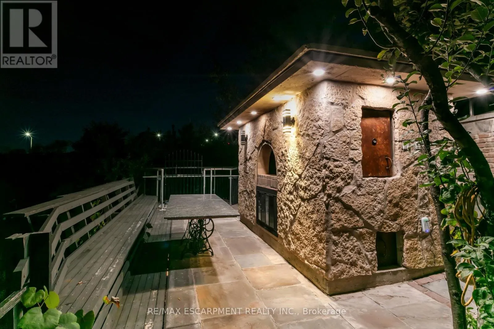 2683 KINGSBERRY CRESCENT