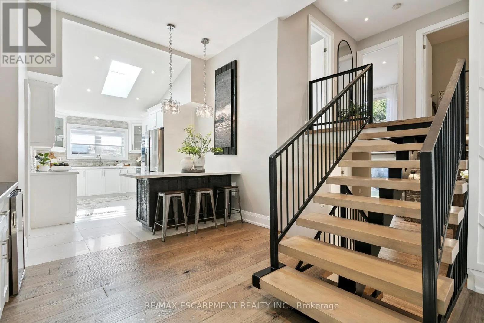 2683 KINGSBERRY CRESCENT