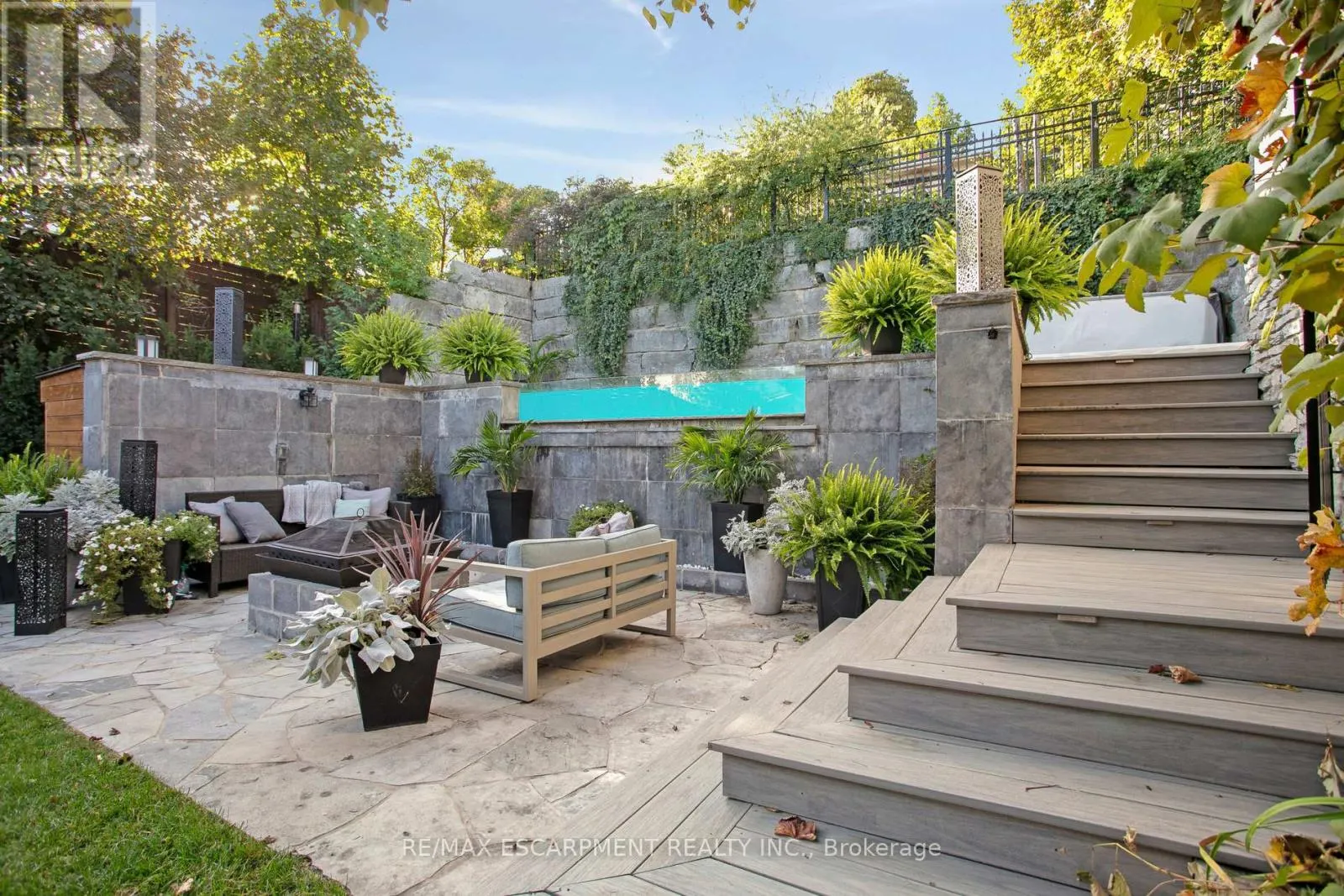 2683 KINGSBERRY CRESCENT